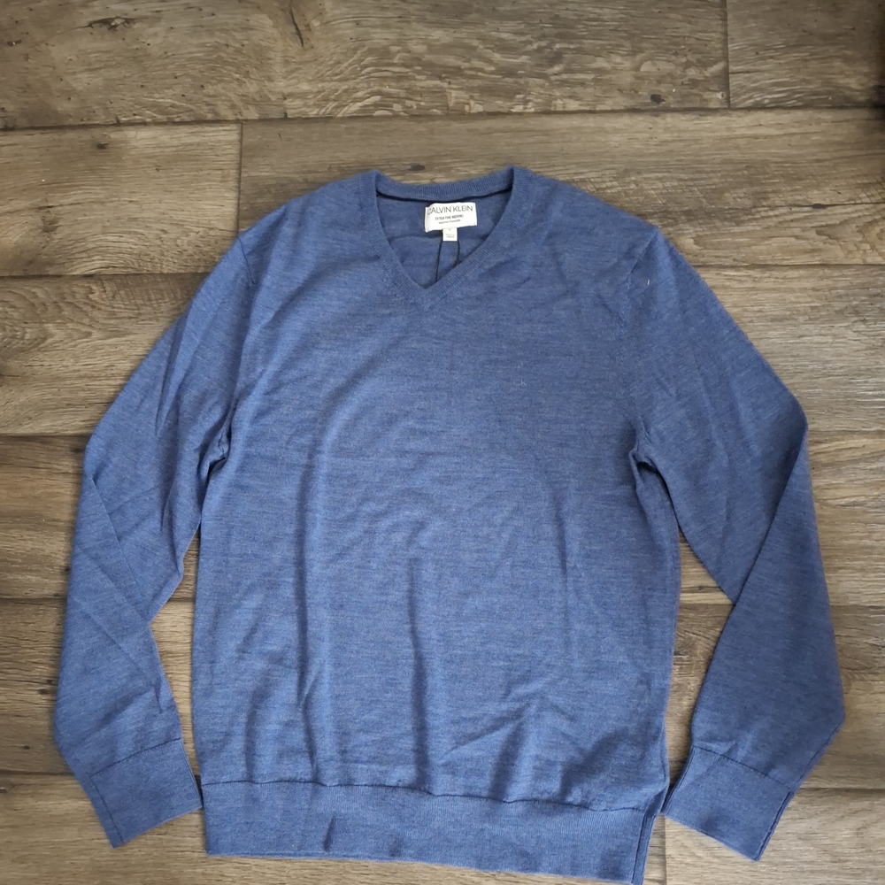 NWT Calvin Klein Extra Fine Merino Sweater V Neck | Men’s Medium | Blue